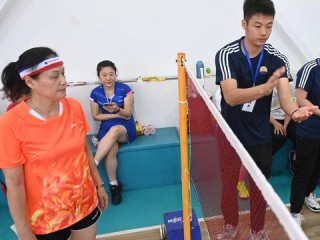14岁还能打羽毛球职业吗？年龄真相与竞技之路的理性分析