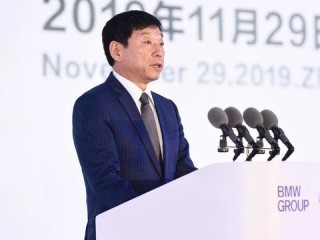 NBA今日战报，强强对话燃爆赛场，巨星闪耀改写排名格局
