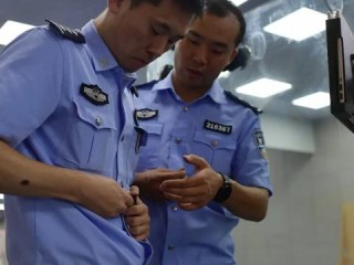 中国十大篮球鞋品牌排行榜，实战与潮流的巅峰对决