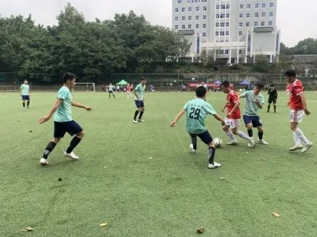 绿茵90分钟,一场足球联赛的完整时间之旅 绿茵90分钟,一场足球联赛的完整时间之旅