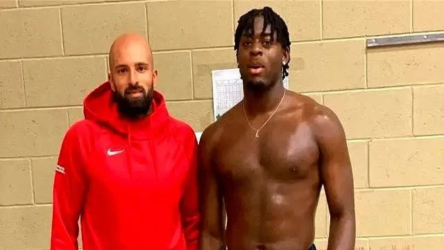 这是一个非常严肃且需要严格澄清的话题。关于NBA球星患艾滋病的传闻,在互联网早期曾有大量不实信息传播,其中最著名的谣言围绕魔术师约翰逊展开,但这是一场巨大的误解 这是一个非常严肃且需要严格澄清的话题。关于NBA球星患艾滋病的传闻,在互联网早期曾有大量不实信息传播,其中最著名的谣言围绕魔术师约翰逊展开,但这是一场巨大的误解