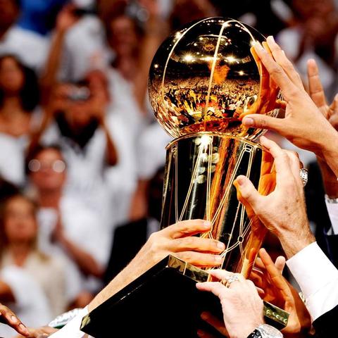 火箭勇士激战正酣,NBA最新消息揭示西部格局新变数 火箭勇士激战正酣,NBA最新消息揭示西部格局新变数