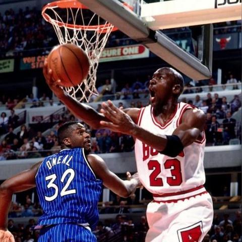乔丹进攻能力有多厉害？无解之神的进攻艺术